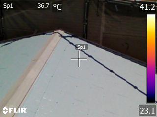 断熱塗料を塗った屋根
